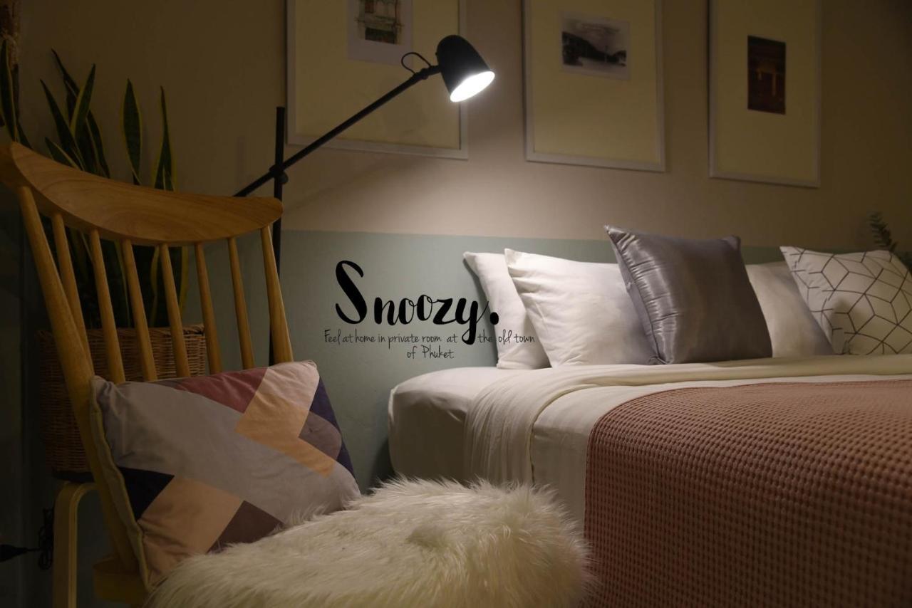 Snoozy Guesthouse Phuket Exterior foto